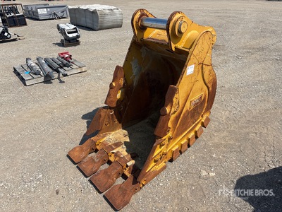 Teran 30 in Graafmachine Bak - Fits Cat 325D