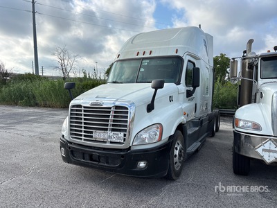 2018 Freightliner Cascadia 125 6x4 Sleeper Truck Tractor