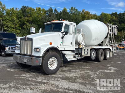 2005 Kenworth W900 10x4 Mixer Truck