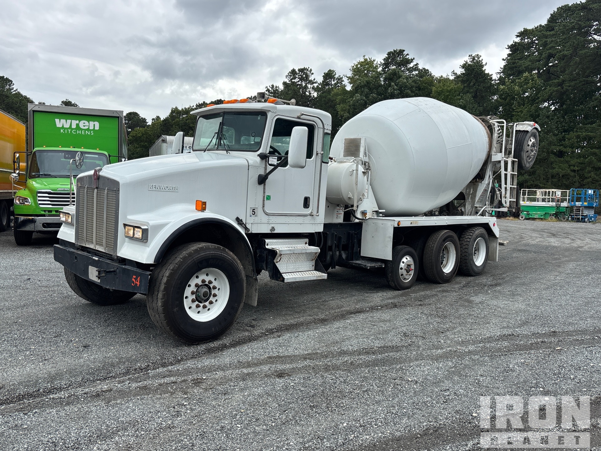 2005 Kenworth W900 10x4 Mixer Truck