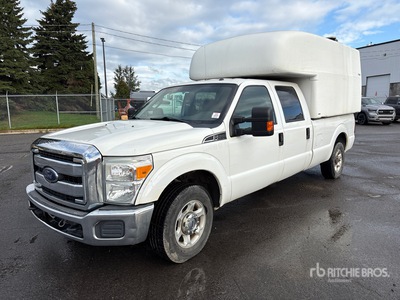 2015 Ford F-250 XLT 4x2 Crew Cab Pickup