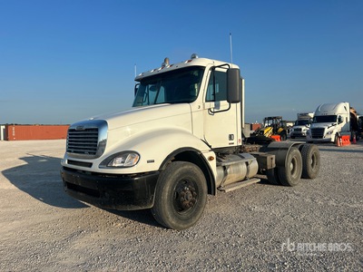 2010 Freightliner Columbia 112 6x4 T/A Dagcabine Trekker