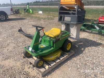 John Deere RX75 4x2 Ride-On Cortacesped
