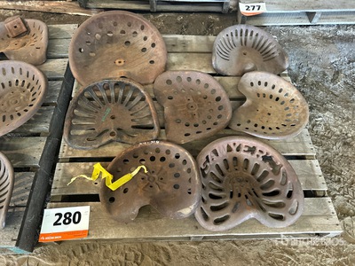 Quantity of (7) Tractor Seat その他 - 店舗 & 倉庫