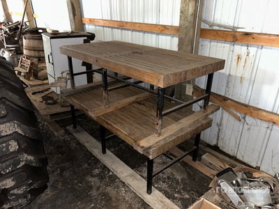 (2) 5 Ft Bench