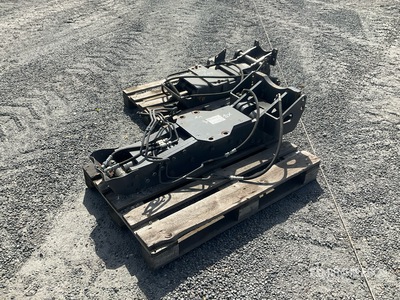 Quantity of (2) Bill Bennett Pick UP Hitch - Fits Fendt