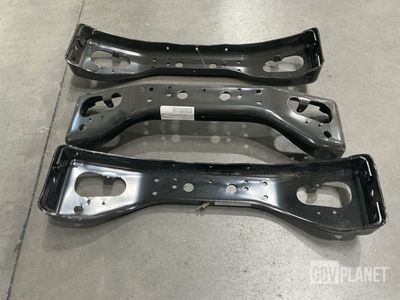 (20) Navistar Defense 1664560C93 Brackets