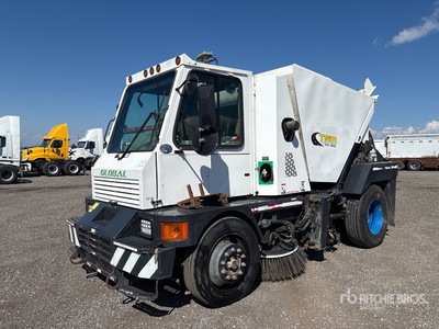 2014 Global M-4 Sweeper Truck
