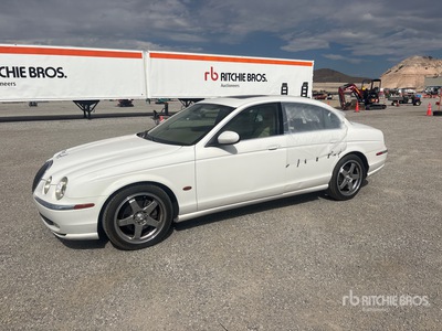 2001 Jaguar S Automobile