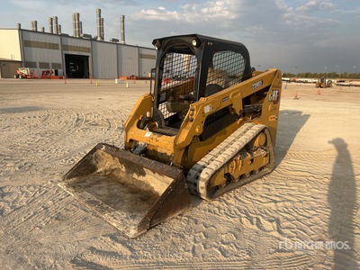 2019 Cat 239D3 を見 Compact Track Loader