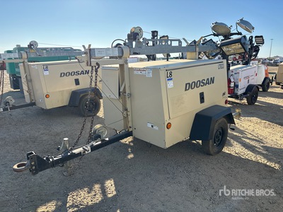 2012 Doosan L8-60HZ-T4F 8 kW Light Tower