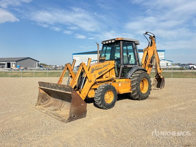 Case 590 Super L Chargeuse-pelleteuse