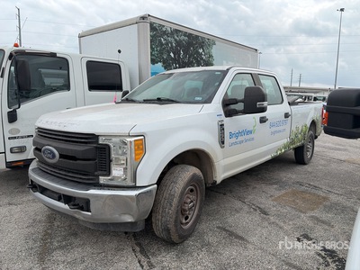 2017 Ford F-250 XL 4x2 Crew Cab Pickup (Inoperable)