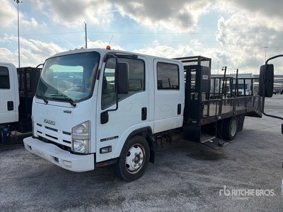 2016 Isuzu NPR 4x2 Crew Cab Autocarro per manutenzione del verde
