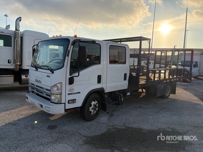 2014 Isuzu NPR 4x2 Crew Cab شاحنة تنسيق الحدائق