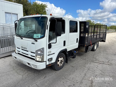 2014 Isuzu NPR Camionnette pour travaux paysagers