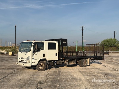 2014 Isuzu NPR 4x2 Crew Cab شاحنة تنسيق الحدائق