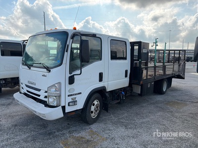 2016 Isuzu NPR 4x2 Crew Cab شاحنة تنسيق الحدائق