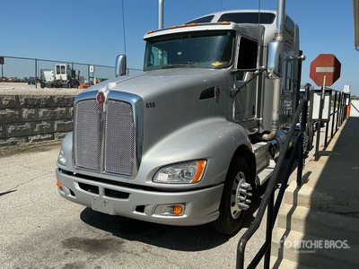 2016 Kenworth T660 Sleeper Prime Mover