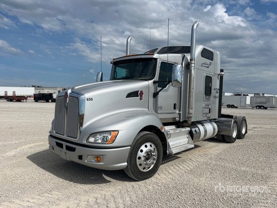 2016 Kenworth T660 6x4 Cabeza Tractora Cabina Dormitorio