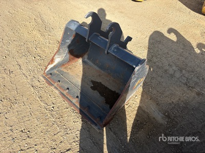2021 AMI 36CB50 36 in Q/C Cleanup Excavator Bucket