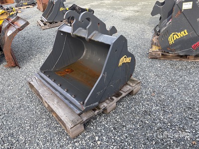 2021 AMI 42CB88 40 in Q/C Cleanup دلو حفارة