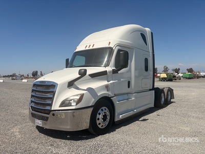 2019 Freightliner Cascadia 126 6x4 T/A Sleeper Truck Tractor