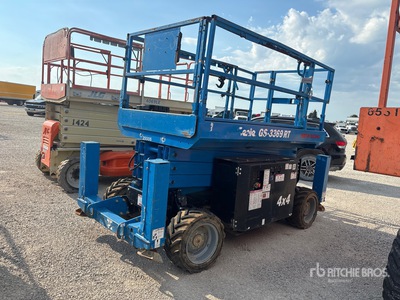 2017 Genie GS3369RT 4x4 Diesel Podnośnik nożycowy (Inoperable)