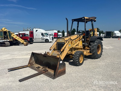 1993 Ford 455D 4x2 Landscape Loader