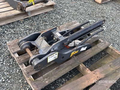 2023 AMI QC35 Hydraulic Thumb with Baggerkupplung