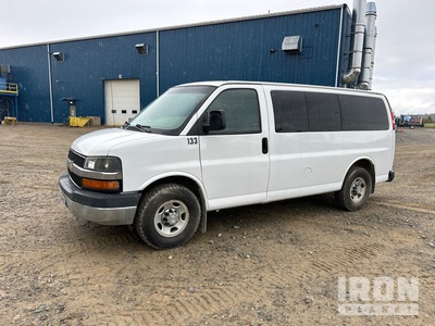 2014 GMC 12 Furgoneta de pasajeros