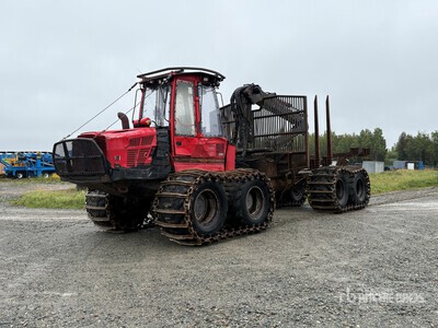 2011 Komatsu C2000 8x8 Log Forwarder