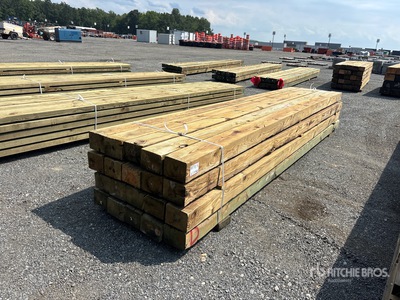 Quantity of (20) 6 in x 8 in x 16 ft Surplus Pressure Treated Bois de construction