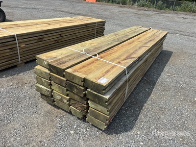 Quantity of (20) 4 in x 10 in x 12 ft T&G Surplus Pressure Treated Bois de construction