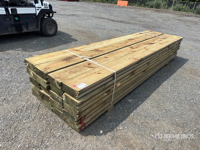 Quantity of (20) 4 in x 10 in x 12 ft T&G Surplus Pressure Treated Bois de construction