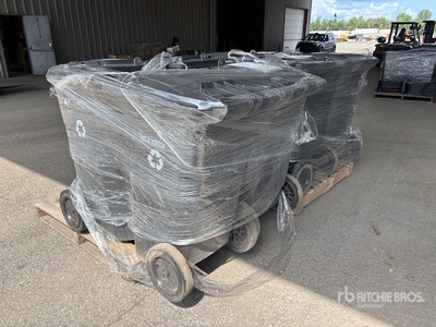 Quantity of (8) Plastic Garbage Bins Divers Autres