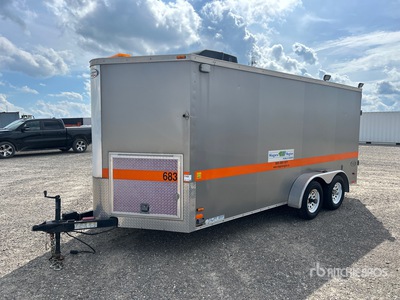 18 ft T/A Kastenanhänger