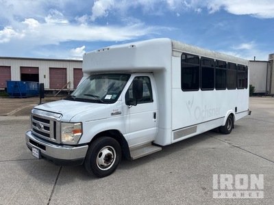 2017 Ford Econoline E-450 4x2 29-Seat Transit Bus