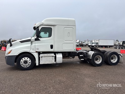 2020 Freightliner Cascadia 126 6x4 Sleeper Truck Tractor