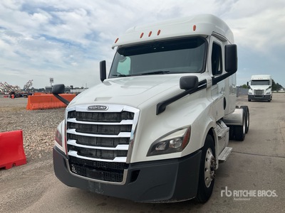 2020 Freightliner Cascadia 126 تراكتور شاحنة كابينة النوم (ثنائية المحور)