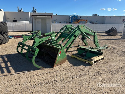 John Deere 265 Loader With 97 in Grapple Bucket