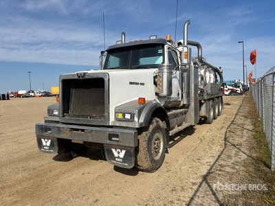 2006 Rebel on 2007 Western Star 4900 8x6 Camion-citerne à vide (Inoperable)