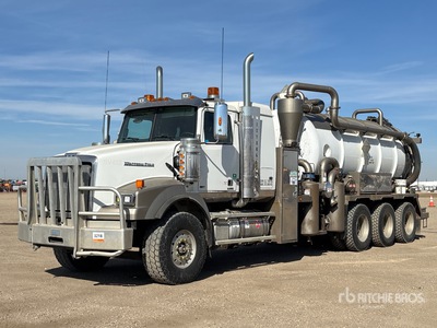 2012 Rebel on 2013 Western Star 4900SA 8x6 Sleeper Vakuumtankwägen