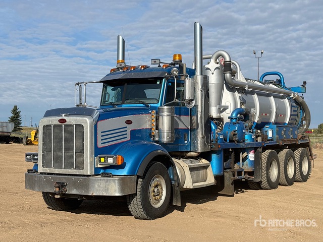 Vacuum Tanker Trucks