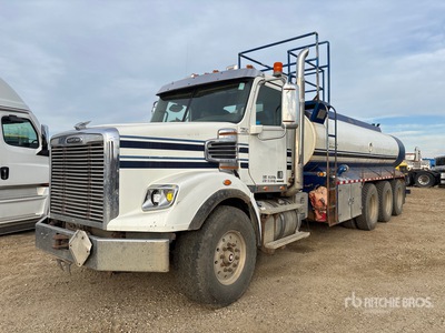 2012 Freightliner Coronado 122 20000 L 8x6 Camion à eau (Inoperable)