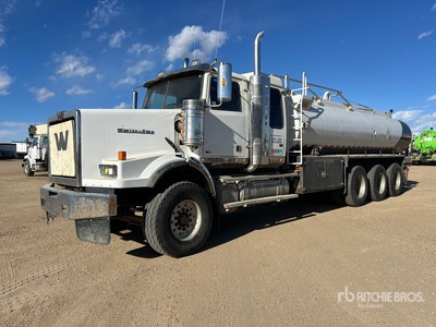 2011 Western Star 4900 22280 L 8x6 Sleeper Wassertank-Lkw