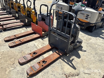 2008 Cat WR6000 6000 lb Pallet Jack