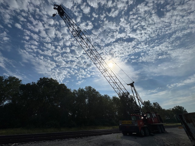 1975 Link-Belt HC-138 65 ton Lattice-Boom Truck Crane 1975 Link-Belt HC-138 65 ton Lattice-Boom Truck Crane