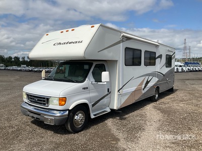 2004 Ford E-450 Econoline Super Duty Cutaway Van Chateau Class C Motorhome