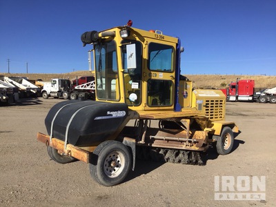 2010 Superior Broom DT80J DT80-CT Self-Propelled Broom